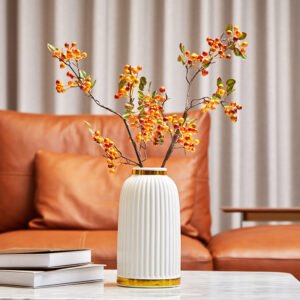 Bình hoa trang trí viền vàng sang trọng 4