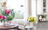 Bí Quyết Decor Nhà Đẹp Với Hoa Tươi và Nội Thất Hiện Đại